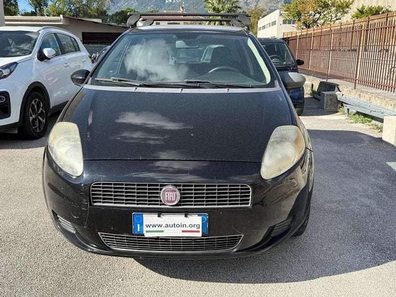 Usata Fiat Grande Punto Dynamic 77 CV (56 kW) 2009 Nero Utilitaria