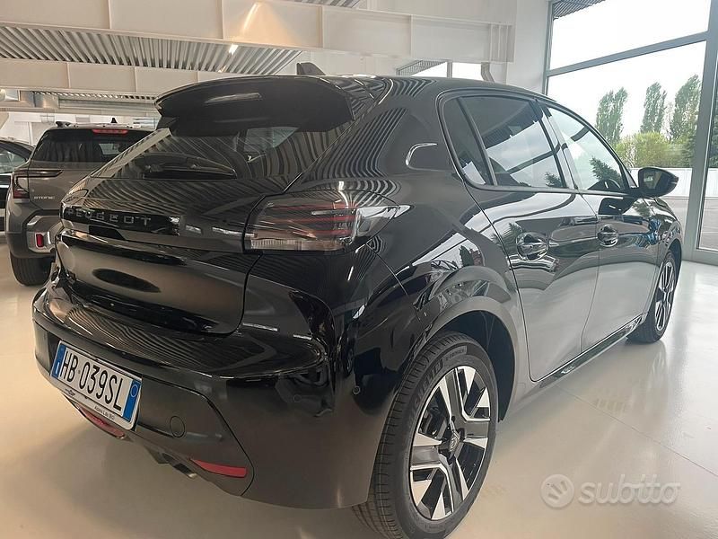 Nuova Peugeot 208 Allure 101 CV (74 kW) 2025 Nero perla Utilitaria