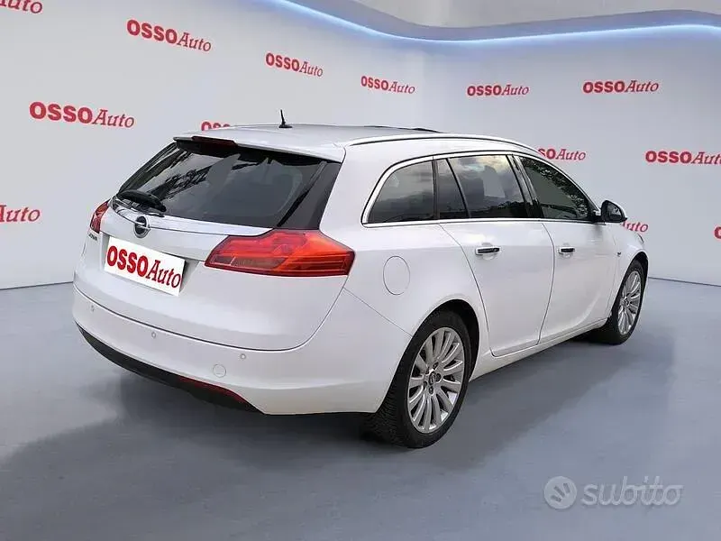 Usata Opel Insignia Cosmo 160 CV (117 kW) 2010 Bianco Station wagon