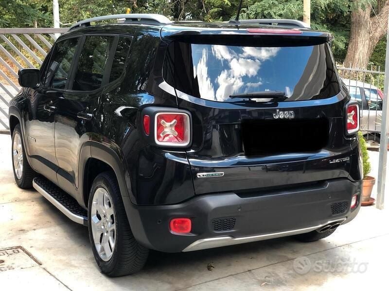 Nero Usata 2015 Jeep Renegade Limited SUV | 9000 € (Buon prezzo) - Immagine 1/4