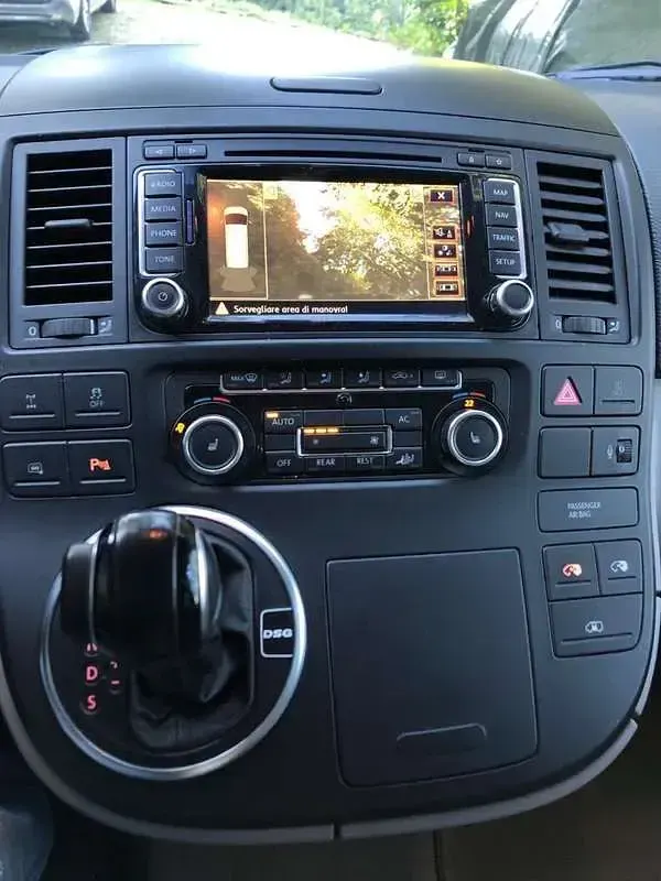 Usata VW T5 Highline 179 CV (131 kW) 2011 Furgone