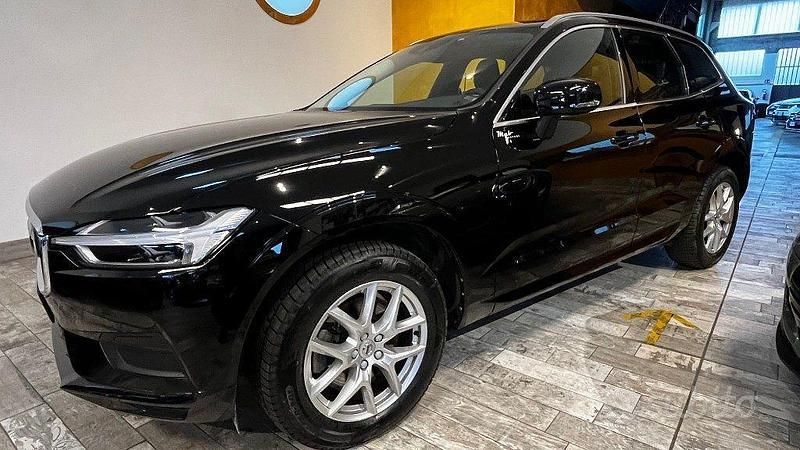 Usata Volvo XC60 Business Edition 211 CV (155 kW) 2020 Nero SUV