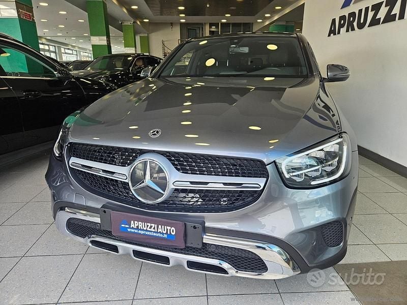 Usata Mercedes GLC220 194 CV (142 kW) 2022 Grigio Coupé