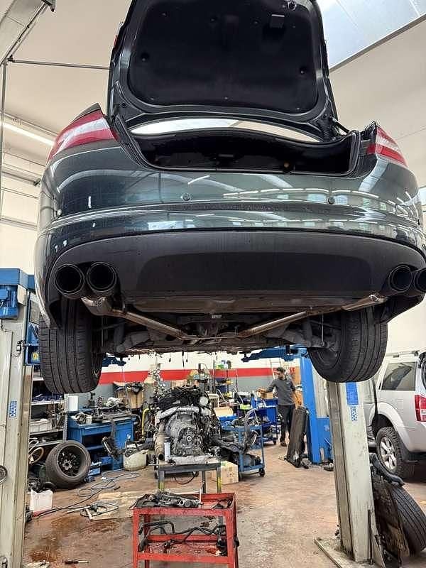 Usata Jaguar XF Premium Luxury 241 CV (177 kW) 2011 Verde Berlina