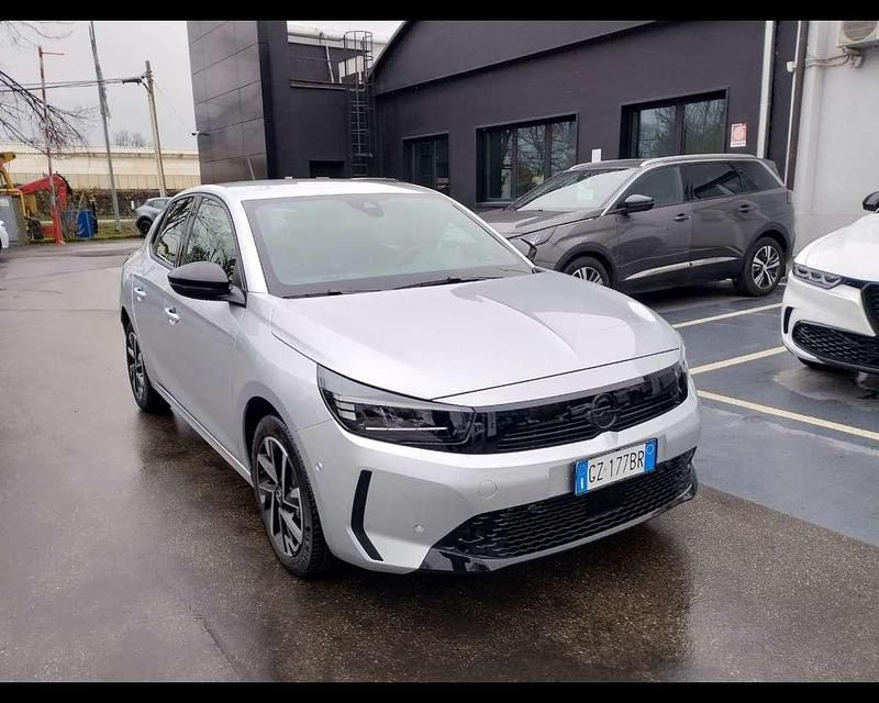Usata Opel Corsa 101 CV (74 kW) 2025 Bianco Berlina