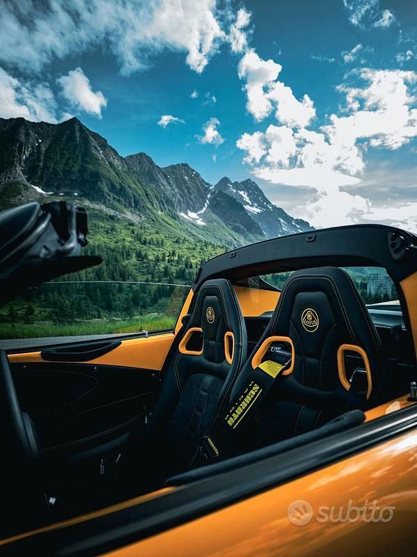 Usata Lotus Elise 243 CV (178 kW) 2022 Giallo Cabrio