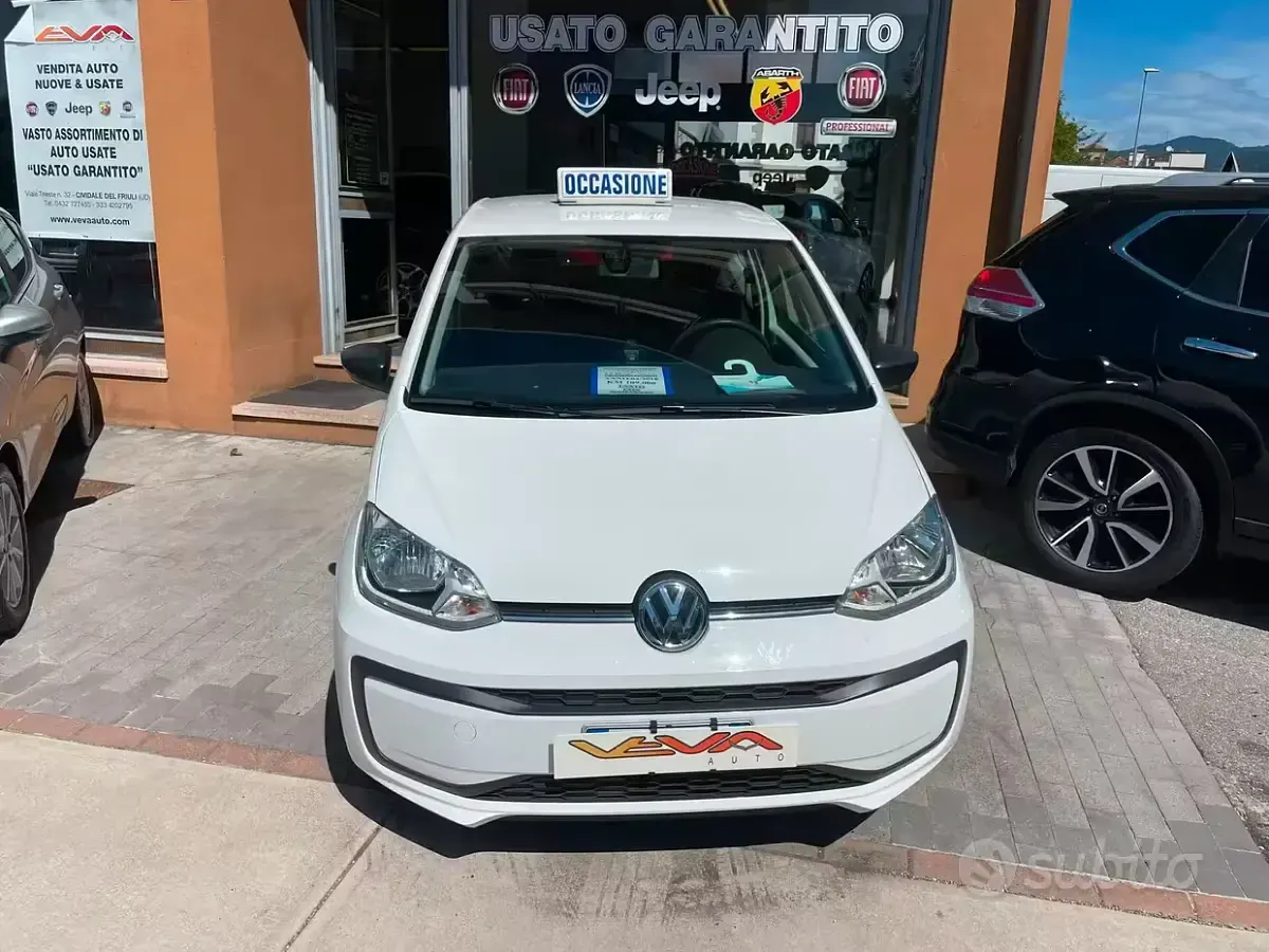 Usata VW up! Move 68 CV (50 kW) 2018 Bianco Utilitaria
