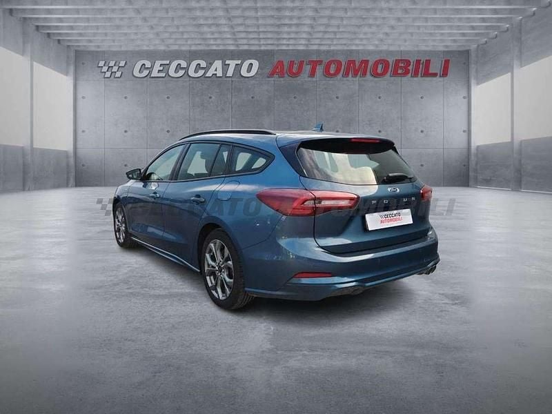 Usata Ford Focus ST-Line 116 CV (85 kW) 2023 Blu Station wagon