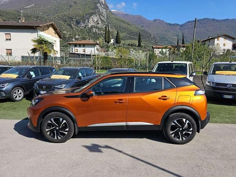 Usata Peugeot 2008 Allure 131 CV (96 kW) 2021 Arancione SUV