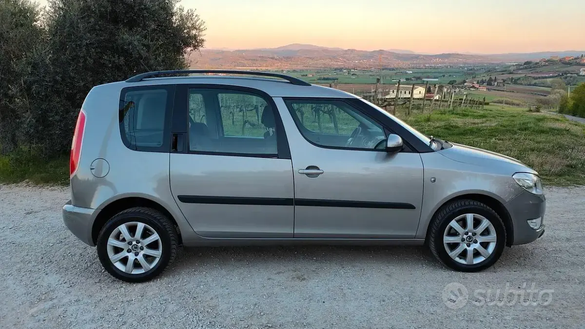 Usata Skoda Roomster 75 CV (55 kW) 2010 Monovolume