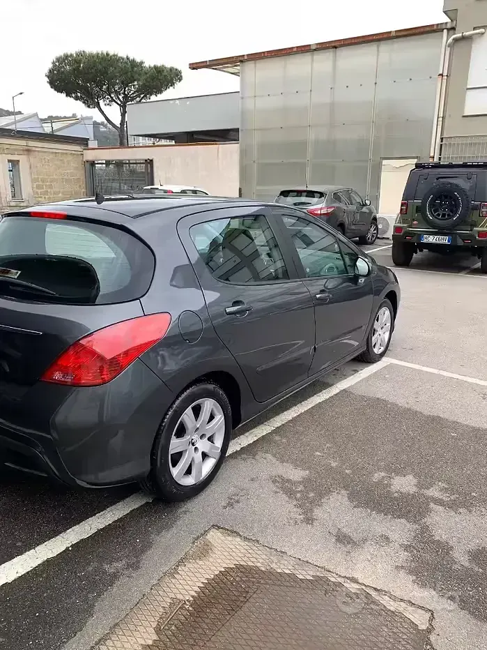 Usata Peugeot 308 2012 Berlina