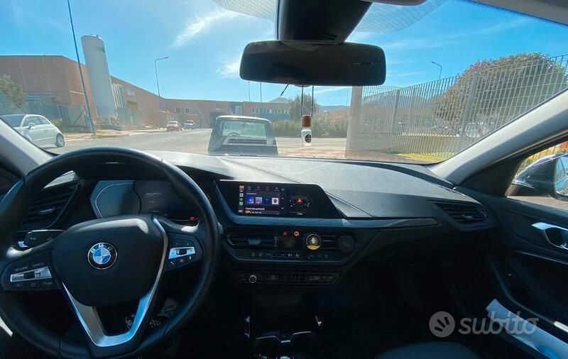 Usata BMW 118 140 CV (102 kW) 2020 Grigio Utilitaria
