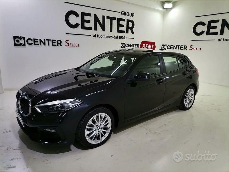 Usata BMW 118 Advantage 150 CV (110 kW) 2022 Nero Utilitaria