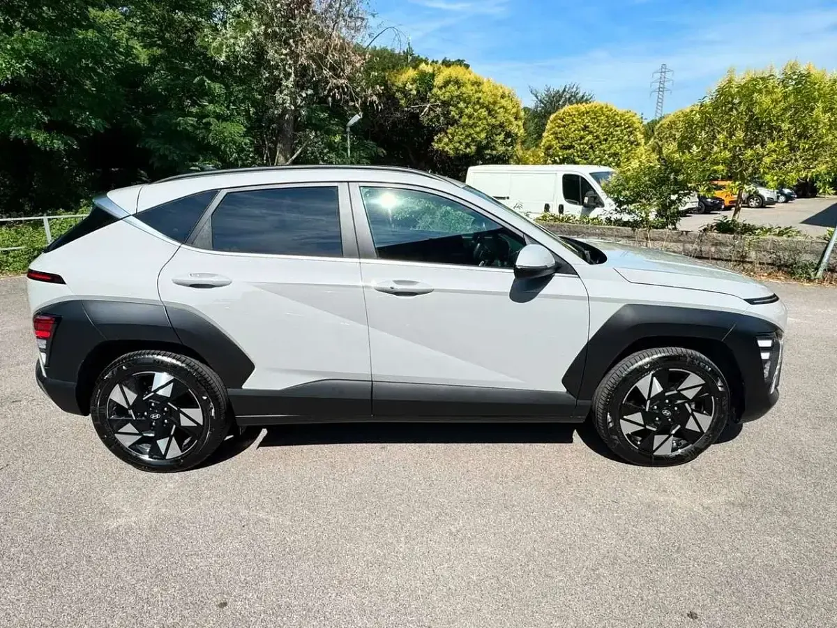 Usata Hyundai Kona 105 CV (77 kW) 2025 Cyber grey SUV