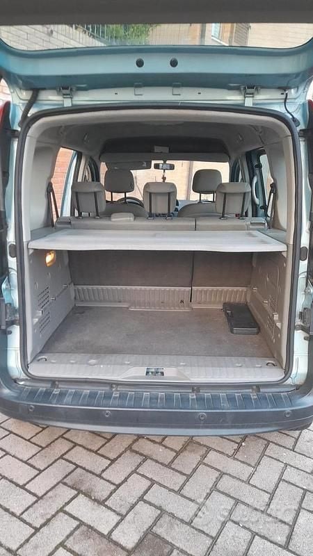 Usata Renault Kangoo 85 CV (62 kW) 2008 Blu Monovolume