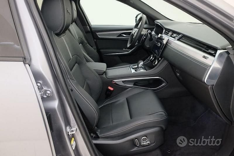 Usata Jaguar F-Pace R-Dynamic 404 CV (297 kW) 2021 Grigio SUV