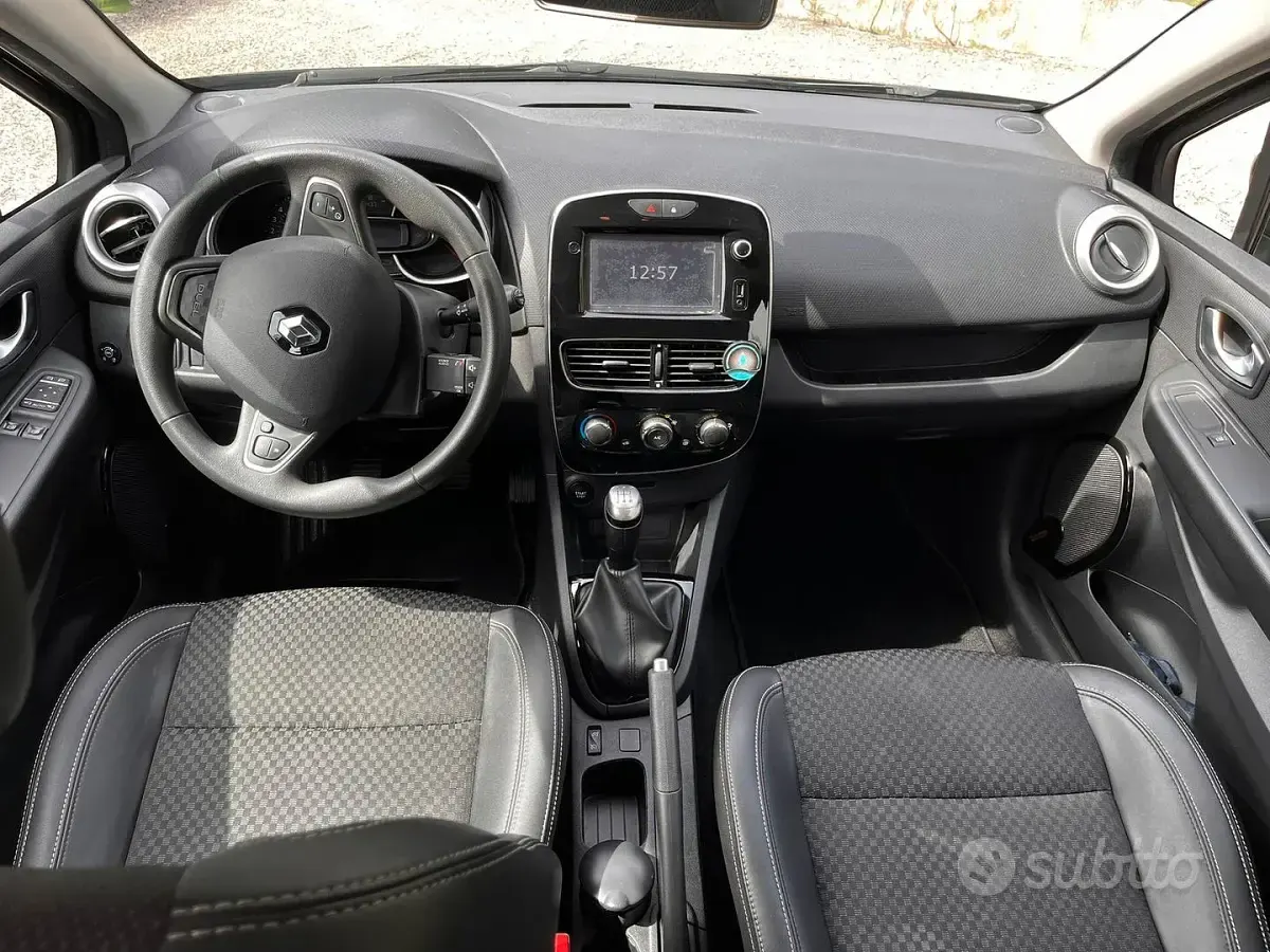 Usata Renault Clio IV 90 CV (66 kW) 2018 Nero Berlina