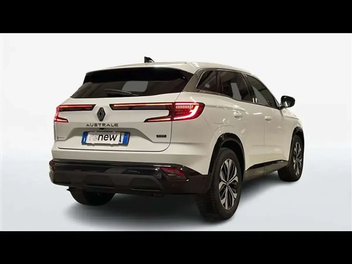 Usata Renault Austral Techno 131 CV (96 kW) 2023 Bianco SUV