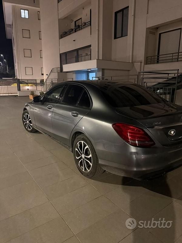 Usata Mercedes C220 2017 Grigio Berlina