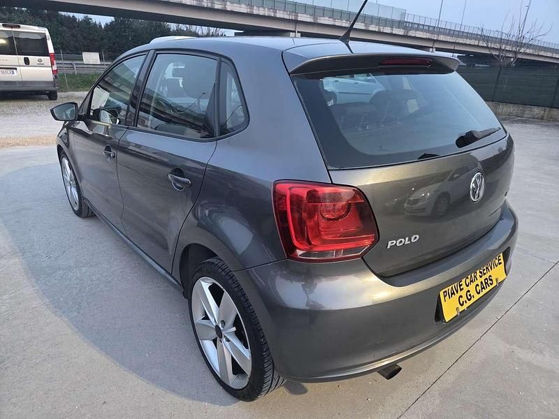 Usata VW Polo Comfortline 90 CV (66 kW) 2011 Grigio Utilitaria