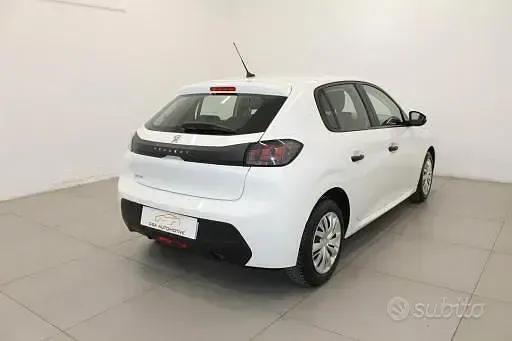 Usata Peugeot 208 Active 75 CV (55 kW) 2021 Bianco Utilitaria
