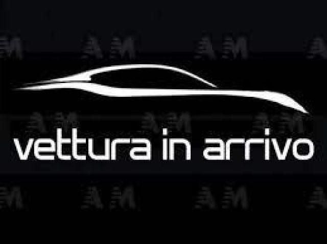 Usata Dacia Sandero Ambiance 75 CV (55 kW) 2015 Bianco pastello Berlina