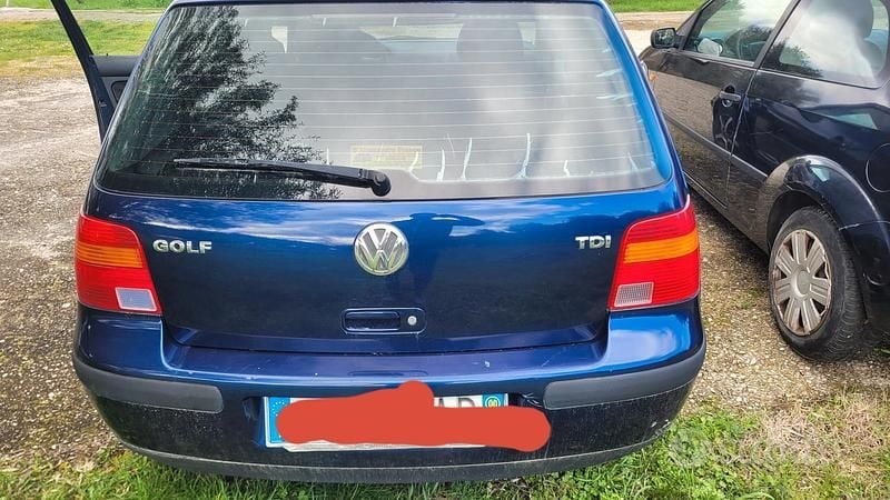 Usata VW Golf IV 110 CV (80 kW) 2000 Blu Berlina