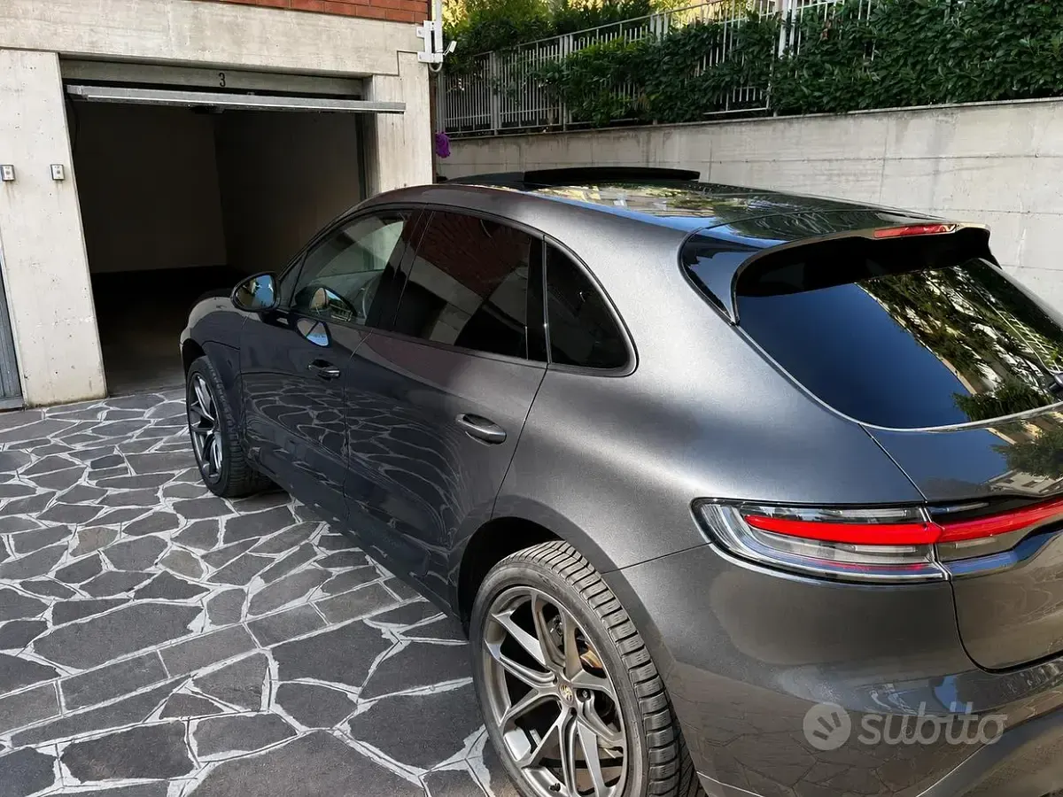 Usata Porsche Macan 265 CV (194 kW) 2021 Grigio SUV