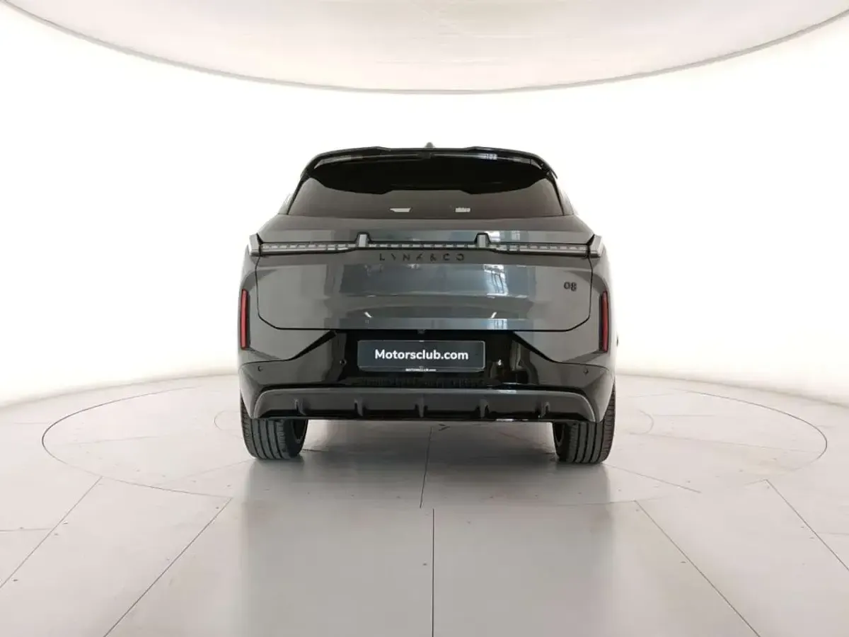 Nuova Lynk & Co 08 139 CV (102 kW) 2026 Grigio SUV