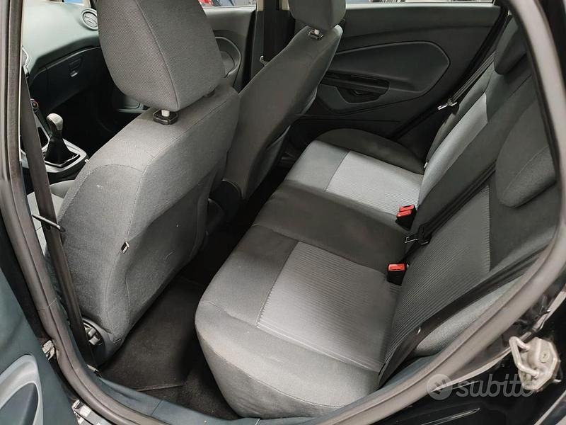 Usata Ford Fiesta 68 CV (50 kW) 2010 Blu Utilitaria