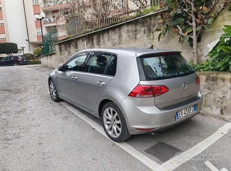 Second-hand VW Golf VII Highline 110 CP (80 kW) 2015 Berlinǎ