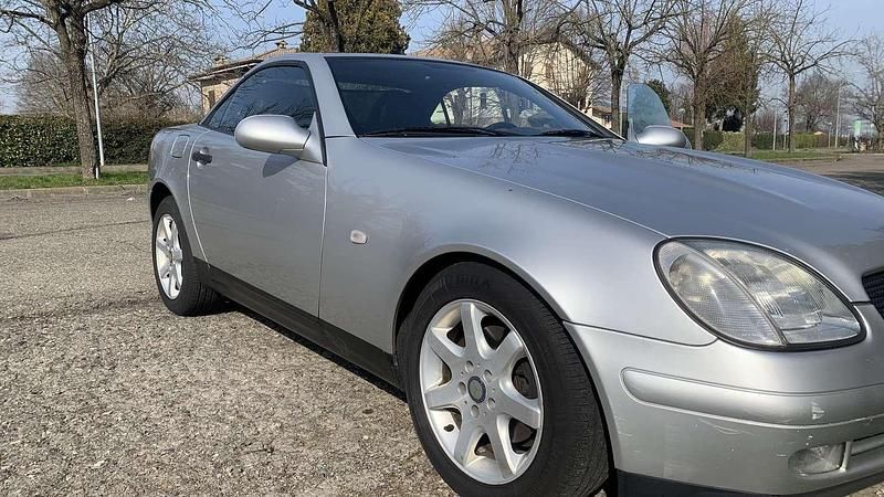 Usata Mercedes SLK200 136 CV (100 kW) 1997 Cabrio