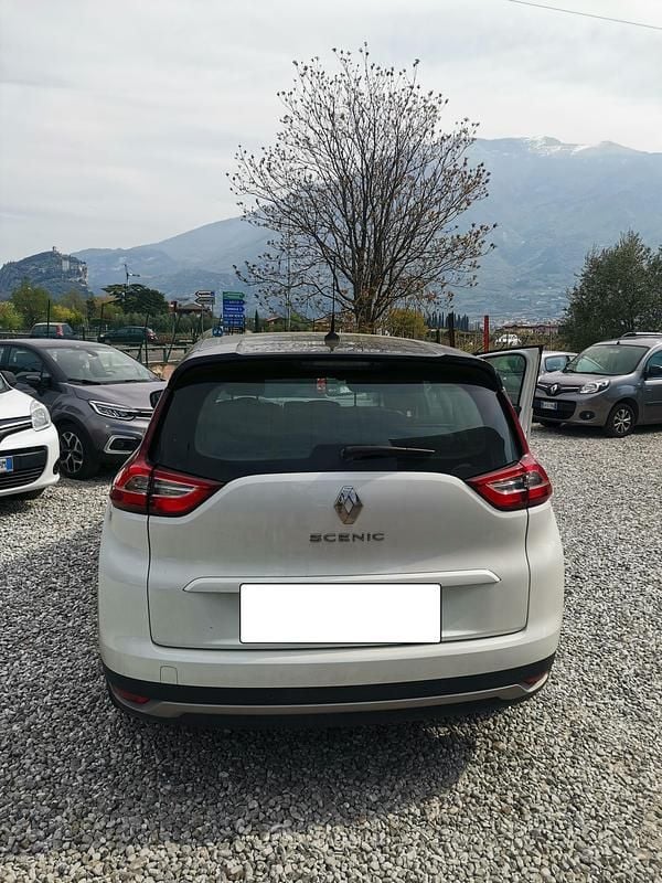 Usata Renault Grand Scénic IV 151 CV (111 kW) 2020 Bianco Monovolume