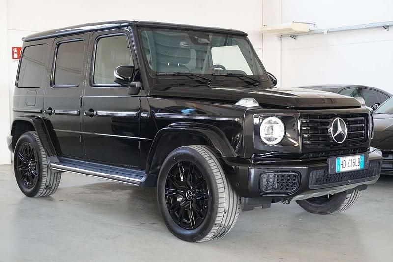 Usata Mercedes G450 367 CV (269 kW) 2025 Obsidianschwarz SUV