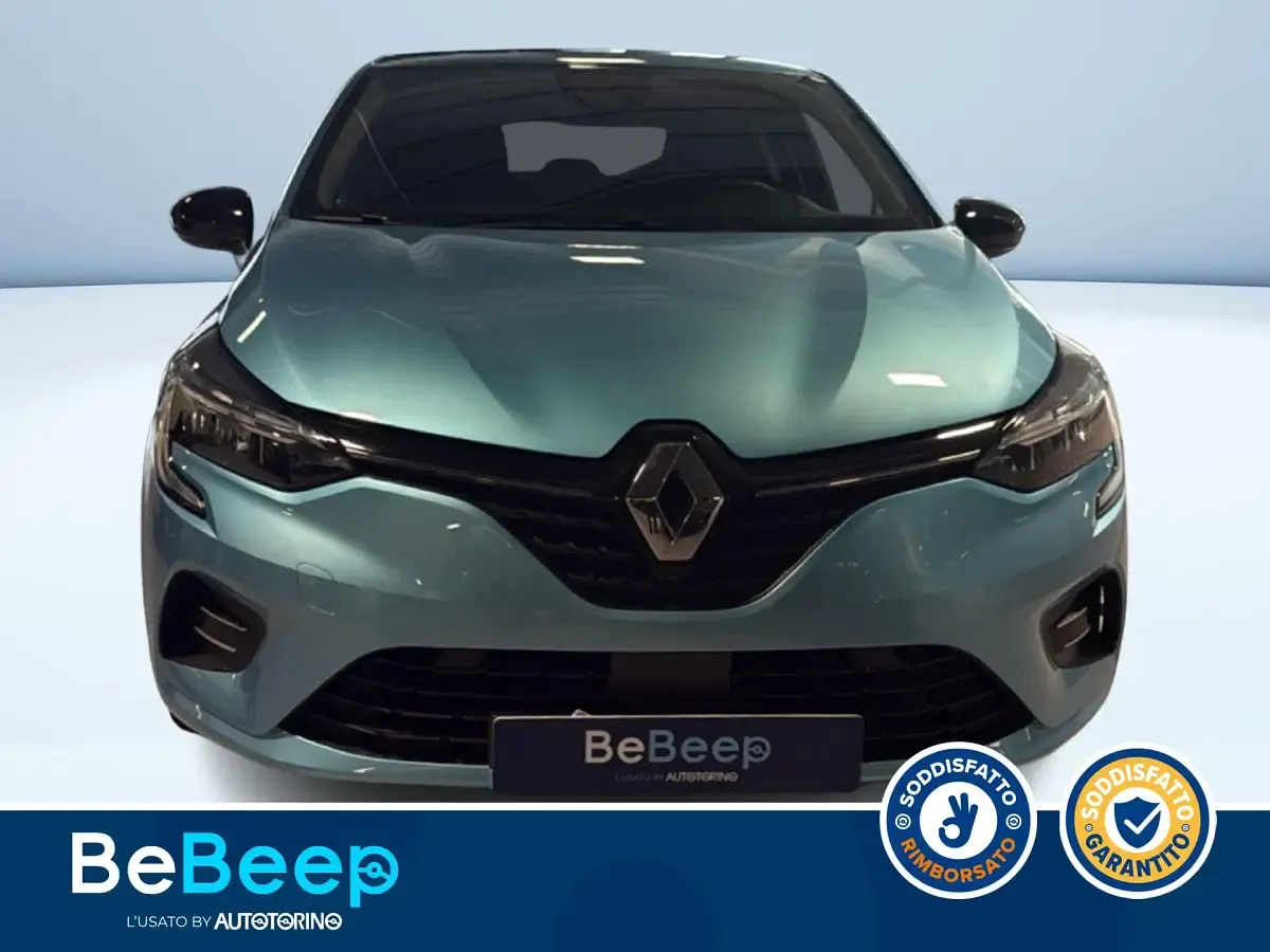 Usata Renault Clio Zen 140 CV (102 kW) 2022 Azzurro metallizzato Utilitaria