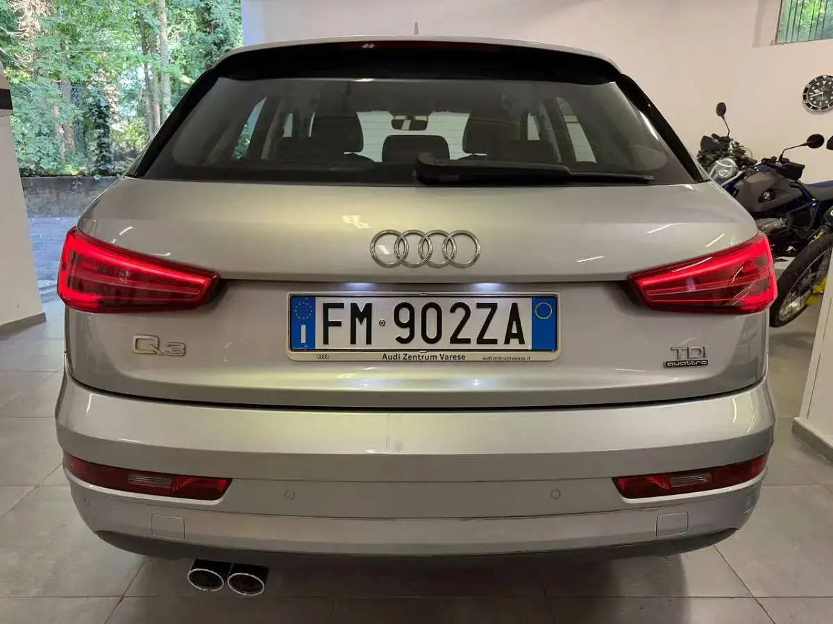 Usata Audi Q3 Ambiente 150 CV (110 kW) 2018 Argento metallizzato SUV