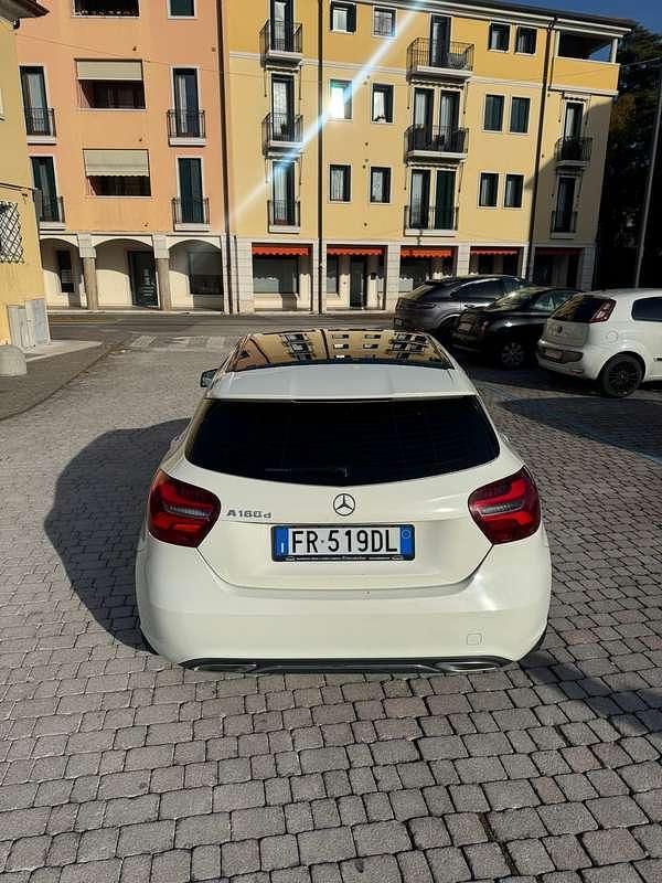 Usata Mercedes A180 Premium 116 CV (85 kW) 2018 Berlina