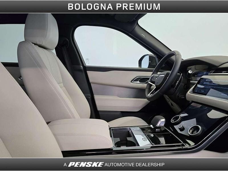 Usata Land Rover Range Rover Velar R-Dynamic 204 CV (150 kW) 2023 Santorini black SUV