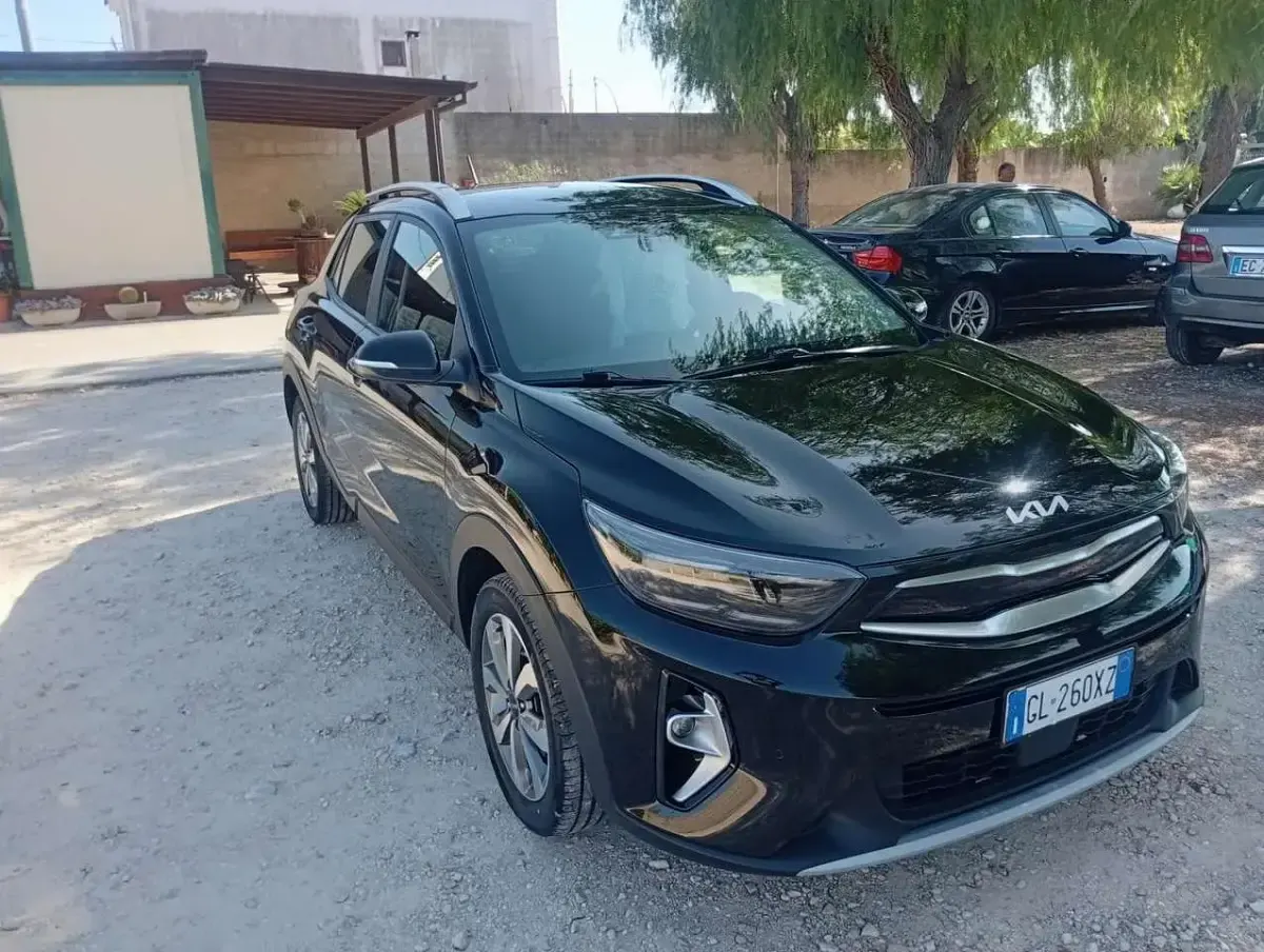 Usata Kia Stonic Style 84 CV (61 kW) 2022 Nero SUV