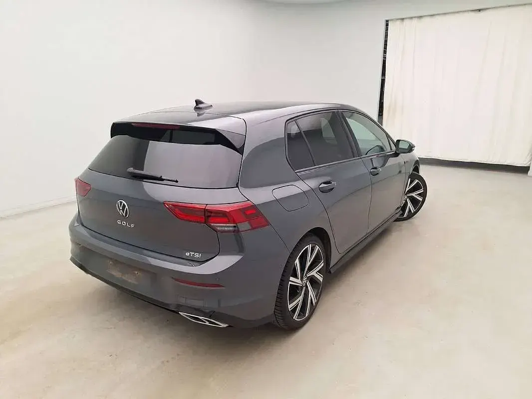 Usata VW Golf VIII R-line 50 CV (36 kW) 2022 Grigio Utilitaria