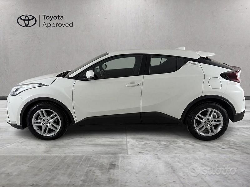 Usata Toyota C-HR Active 2023 Bianco SUV
