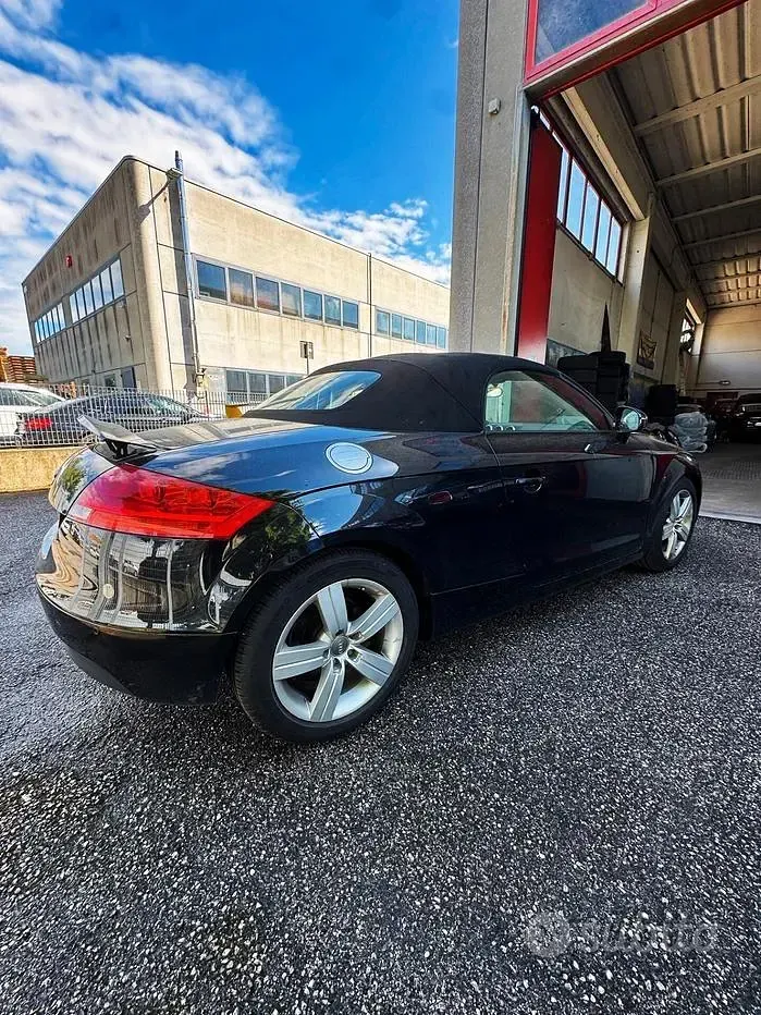 Usata Audi TT Roadster 200 CV (147 kW) 2007 Nero Cabrio