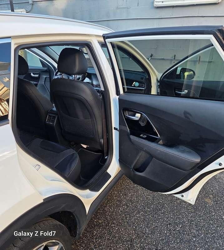Usata Kia Niro Urban 141 CV (103 kW) 2021 Bianco SUV