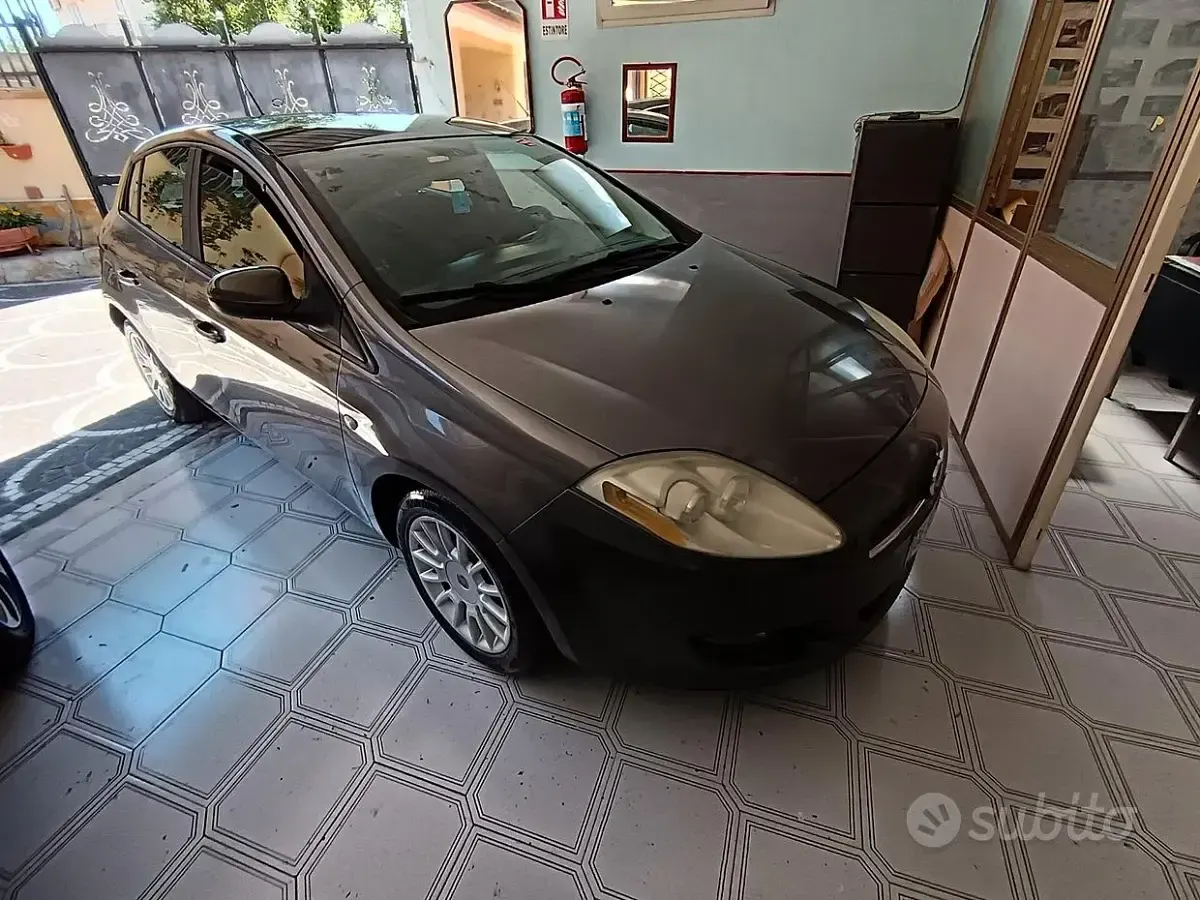 Usata Fiat Bravo Dynamic 90 CV (66 kW) 2008 Giallo Utilitaria
