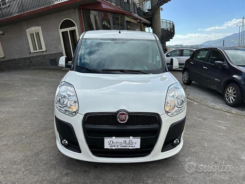 Usata Fiat Doblò 105 CV (77 kW) 2014 Bianco Monovolume