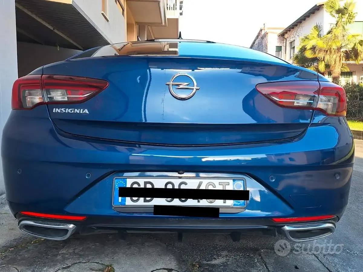 Usata Opel Insignia Business Edition 122 CV (89 kW) 2020 Blu/azzurro Berlina