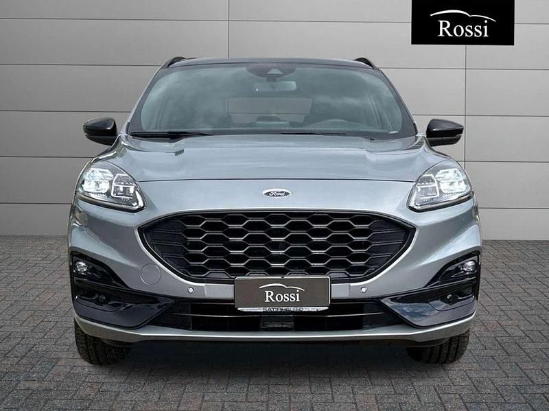 Usata Ford Kuga ST-Line 152 CV (111 kW) 2024 Grigio chiaro metallizzato SUV