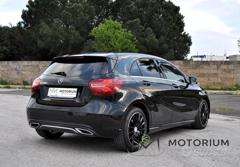 Usata Mercedes A200 136 CV (100 kW) 2017 Nero Berlina