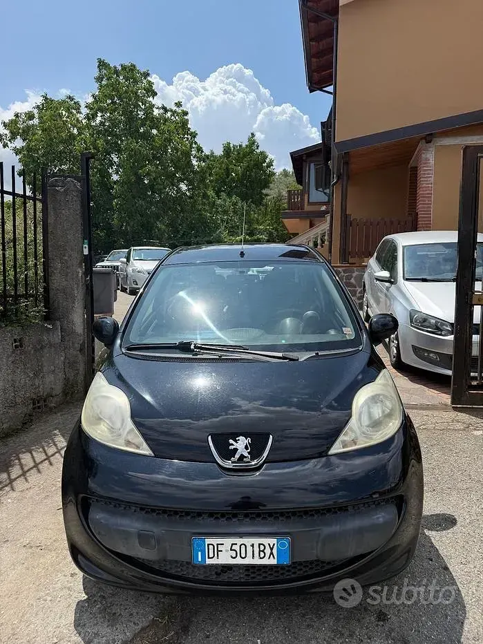 Usata Peugeot 107 54 CV (39 kW) 2007 Nero Utilitaria