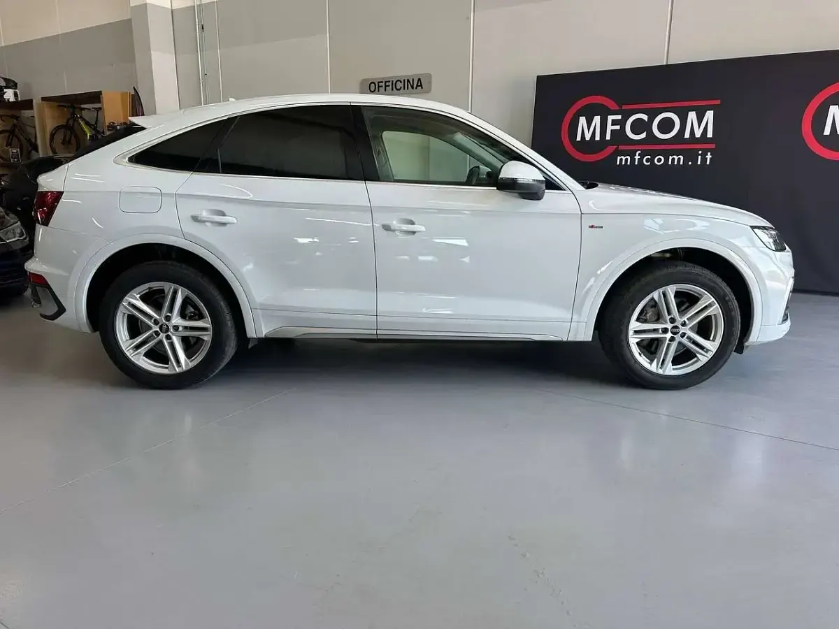 Usata Audi Q5 Sportback S-Line 204 CV (150 kW) 2022 Bianco SUV